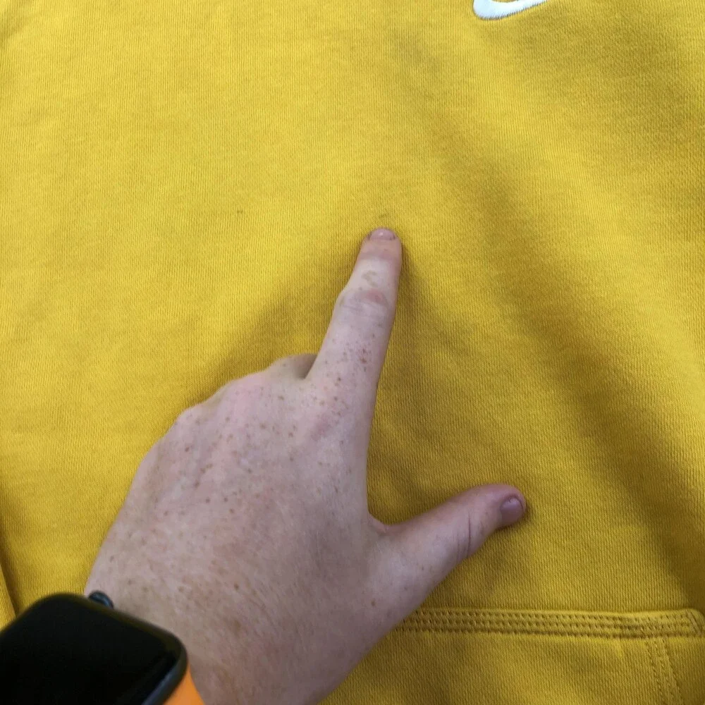 Nike Hoodie Boys XL Yellow Pullover Fleece Sweatshirt Small Swoosh Logo Youth